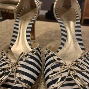 ARTURO CHIANG Regatta design heels